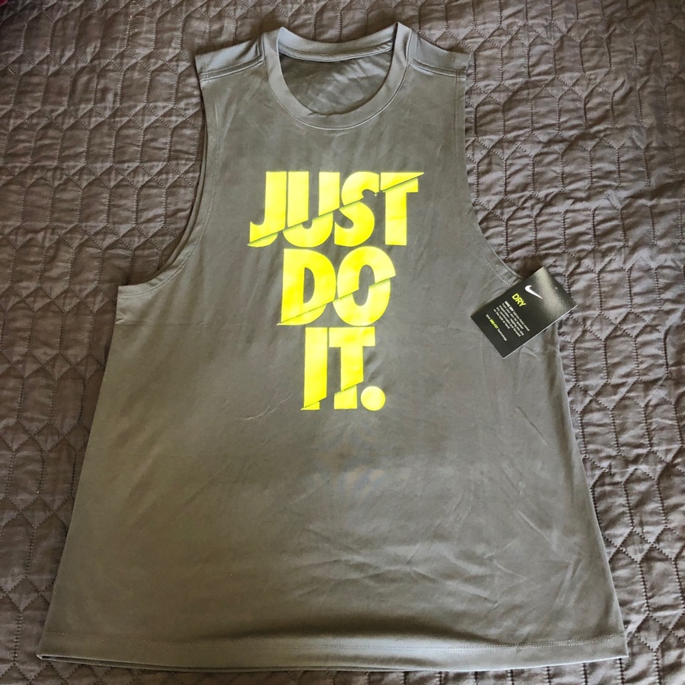 BNWT Nike Women’s Dri Fit Tank